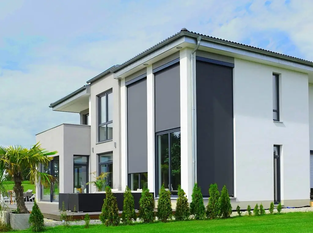 Referenzfoto von Senkrechtmarkisen