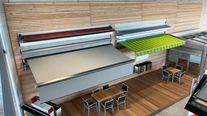 Foto von Markisen im Ausstellungsraum von RS Reck